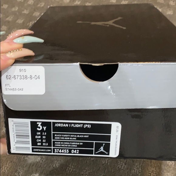 Jordan’s in Great Condition - Picture 8 of 9